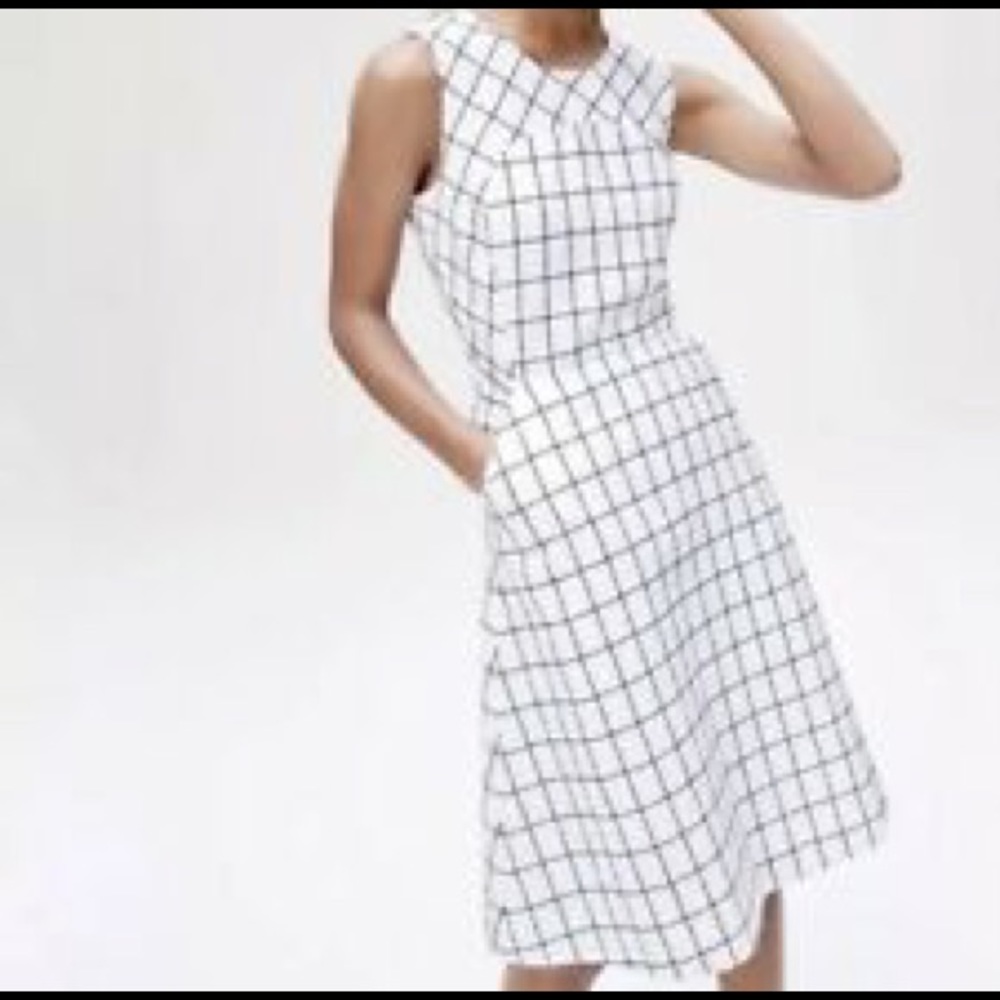 Excellent condition JCrew dress in white and blue